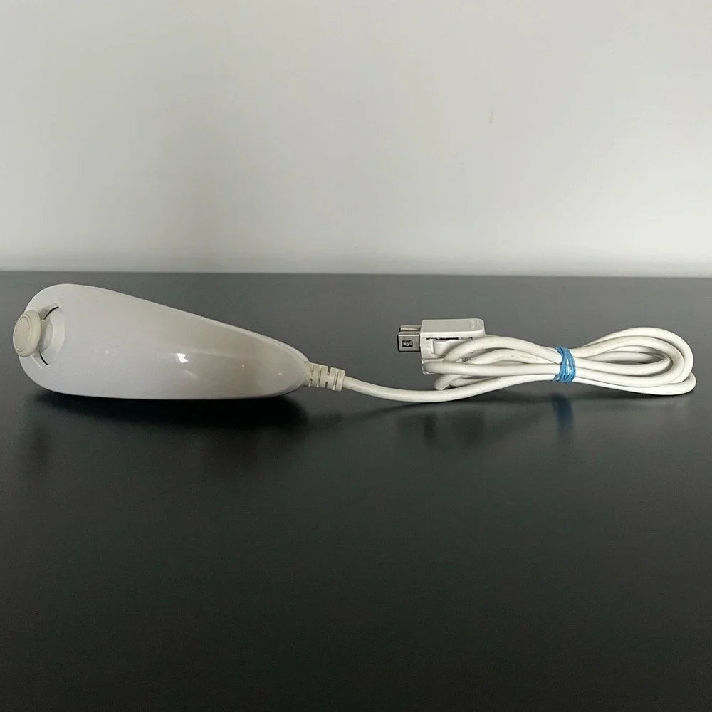 Nintendo | Wii Nunchuk